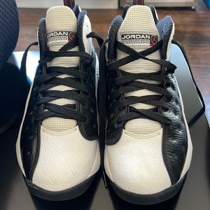 Jordan size 9 basketball shoes.